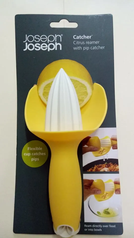 Joseph Joseph™ Citrus Reamer with pip Catcher