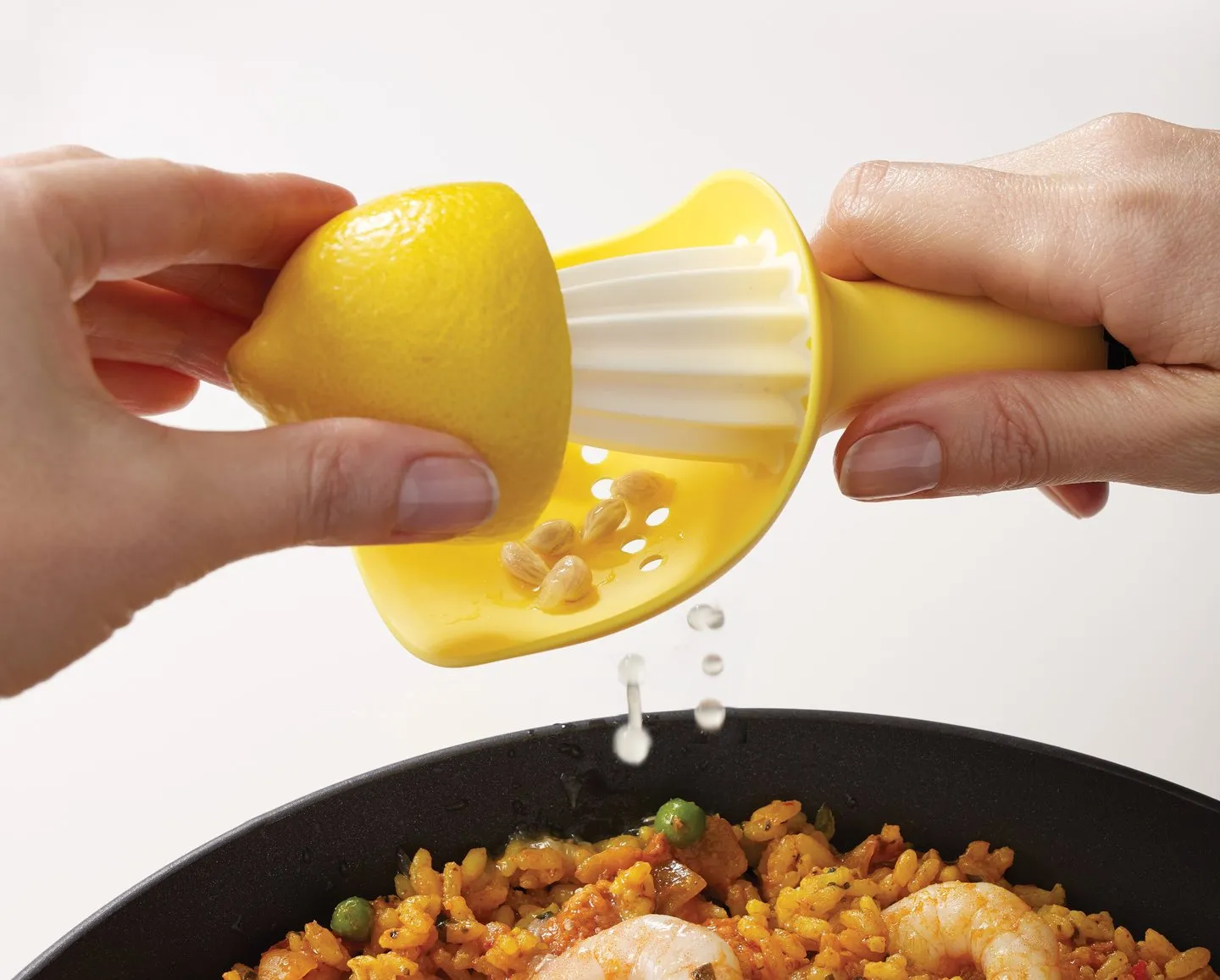 Joseph Joseph™ Citrus Reamer with pip Catcher